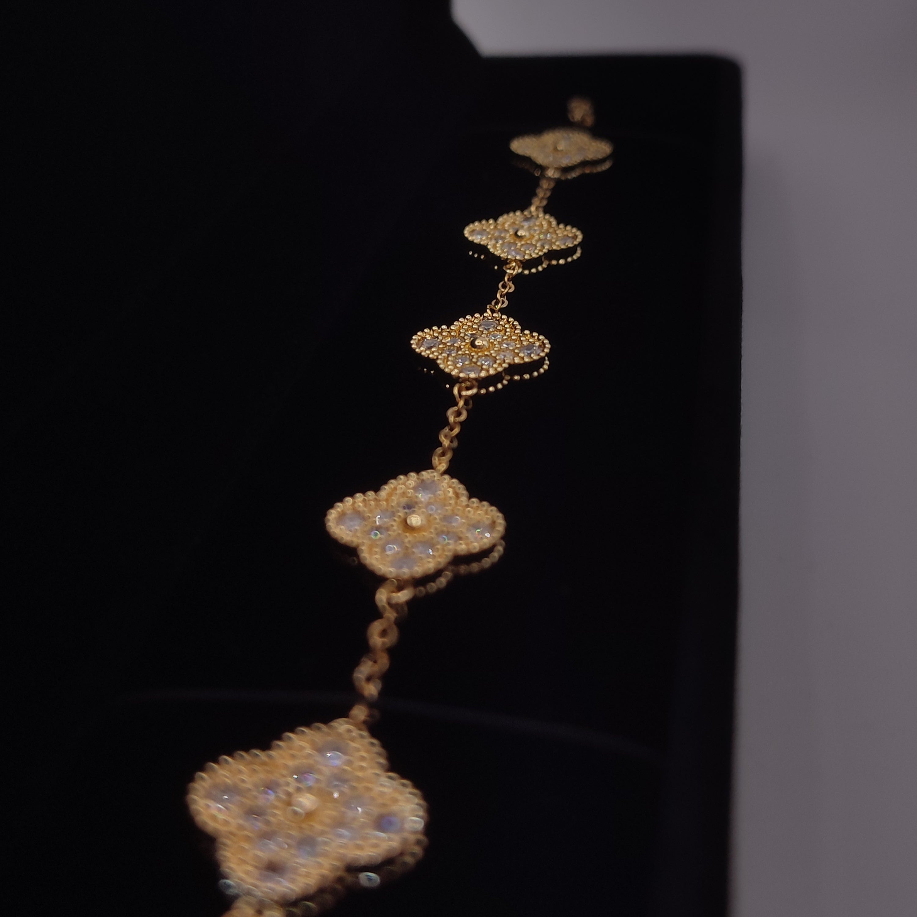 Clover Elite Golden Blossom